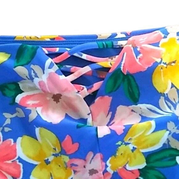 Time & Tru Womens Floral Bikini Bottom With Ruffle Detail Size Large (12-14) - Picture 7 of 9